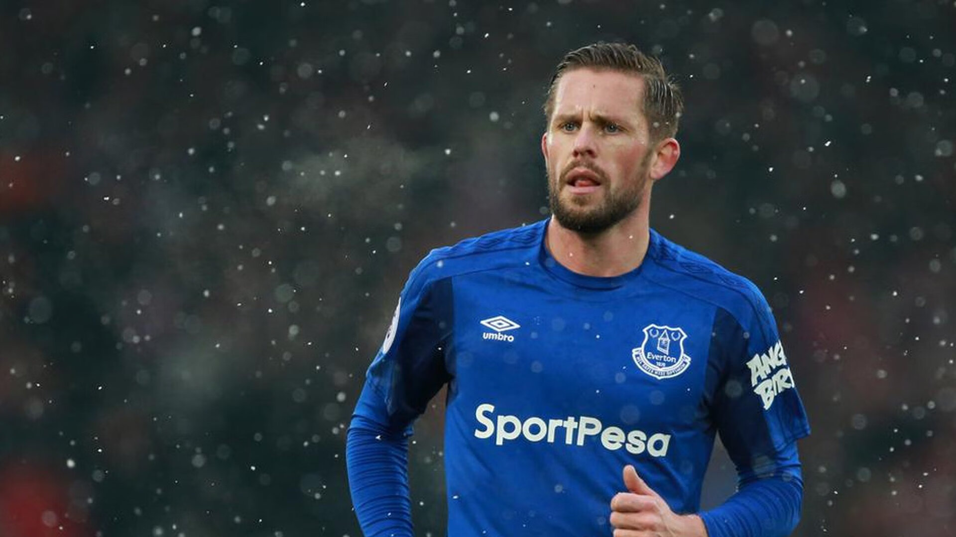 曼联因财务问题面临8000万英镑缺口，曼联财政